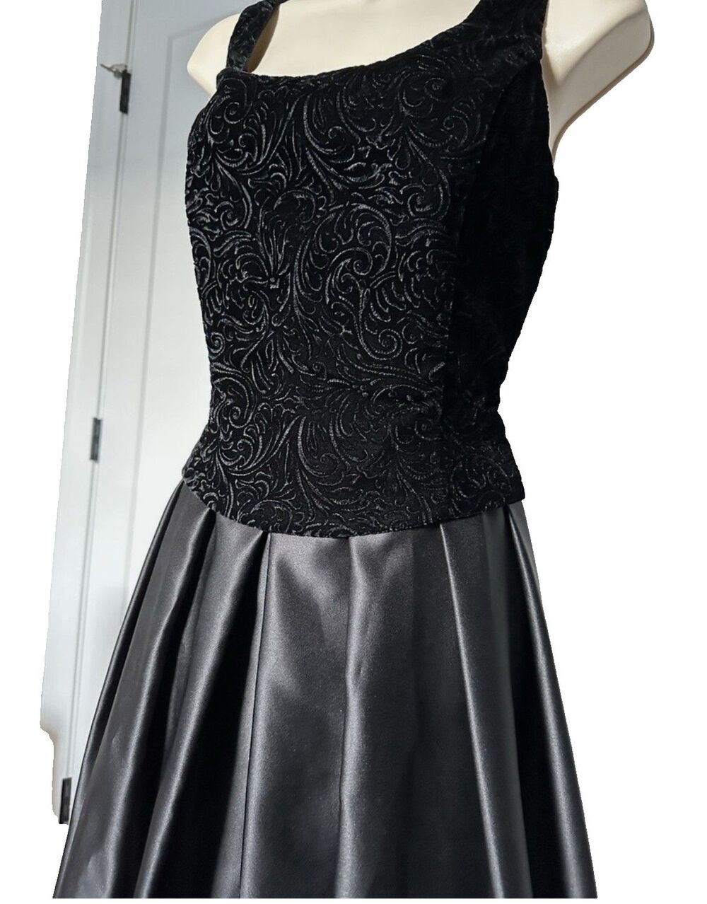 Vintage Scott McClintock Black Formal Dress Velvet‎ Bodice Satin Skirt 6